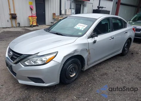 2016 Nissan Altima 2.5/2.5 S/2.5 Sl/2.5 Sr/2.5 Sv z USA, uszkodzony, nr VIN 1N4AL3AP5GN389097
